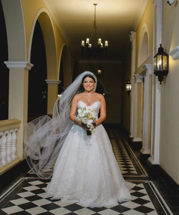 Pronovias