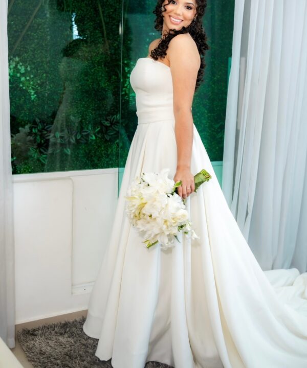 Rebeca Nepomuceno usado