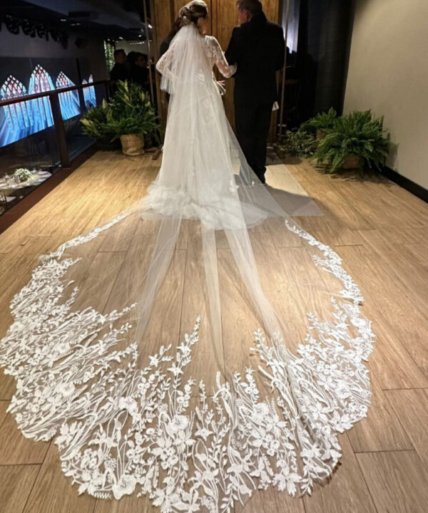 Véu / Mantilha Casamarela usado