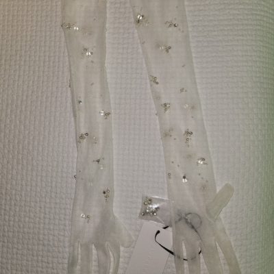 clio-peppiatt-usei-uma-vez-032957 (0)
